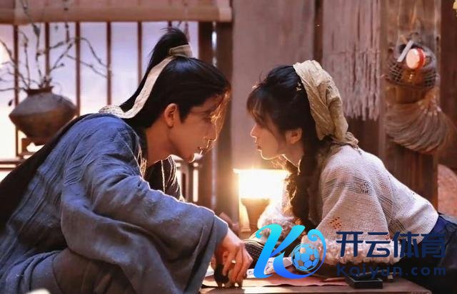 逐玉：反向入侵短剧 暖光滤镜翻车