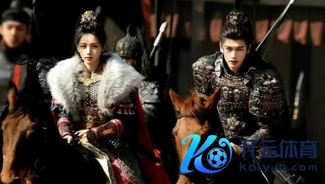 逐玉：反向入侵短剧 暖光滤镜翻车